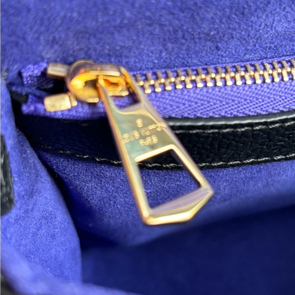 ❌SOLD ⭐️AUTHENTIC LOUIS VUITTON DIANE CONVERTIBLE CROSSBODY ⭐️ - Picture 7 of 16
